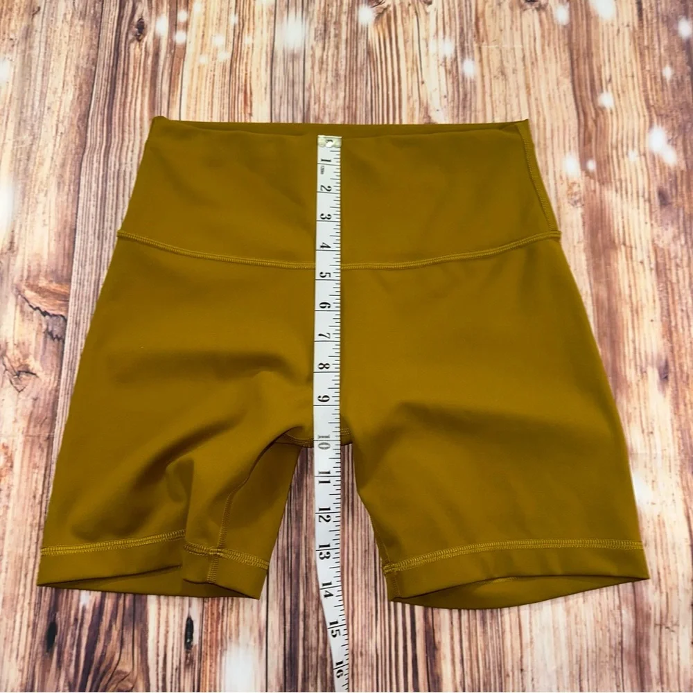 lululemon athletica Women's  Short Size 8